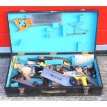 Wood tool box containing 2 Stanley planes, 2 drills, 2 saws and other items, W 78.5cm (a lot)