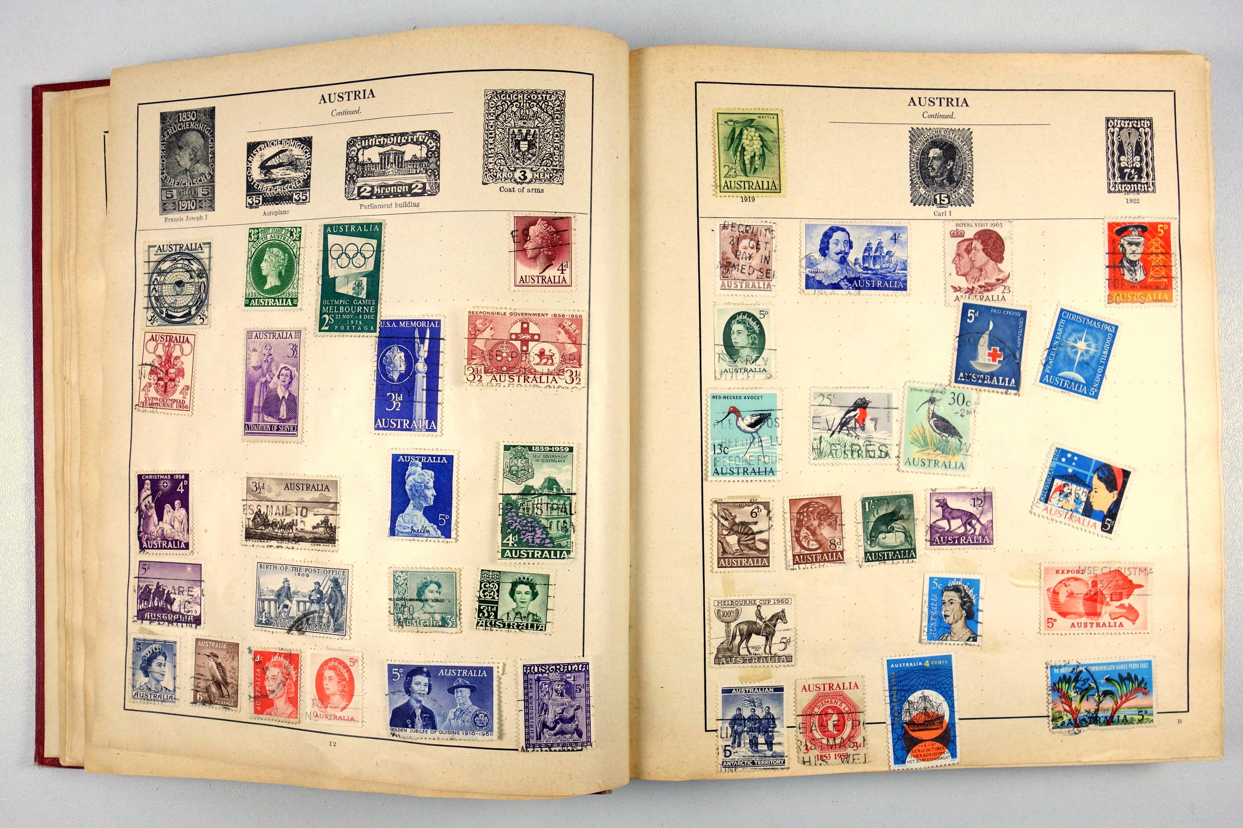 The Strand Stamp Album containing George V and later British Commonwealth and other postage stamps - Image 4 of 15