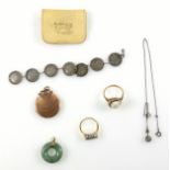 Green jade pendant, D 2.3cm, carved shell cameo ring, sapphire ring, gilt circular locket, pendant
