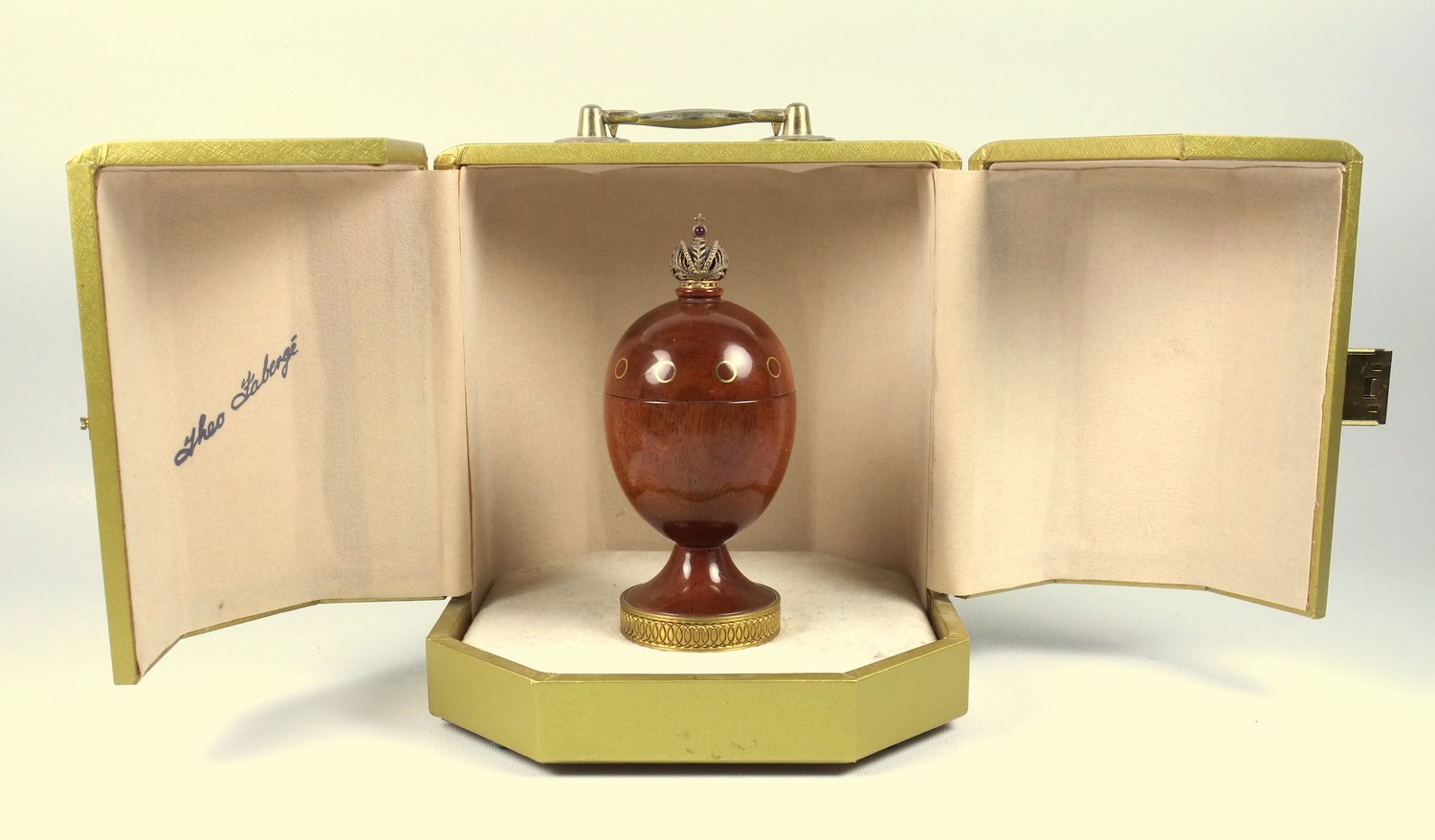 Theo Faberge, (1922-2007) small areas darned within the border, Eternity Egg, in turned bubinga wood - Bild 2 aus 12