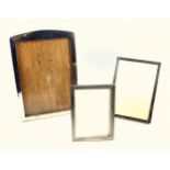 Silver rectangular photograph frame with an arched top, 23.3 x 16 cm, and 2 smaller frames (a/f) (3)