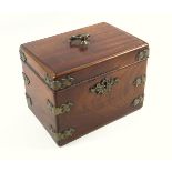 George III mahogany rectangular tea caddy of small proportions, the hinged cover disclosing 3