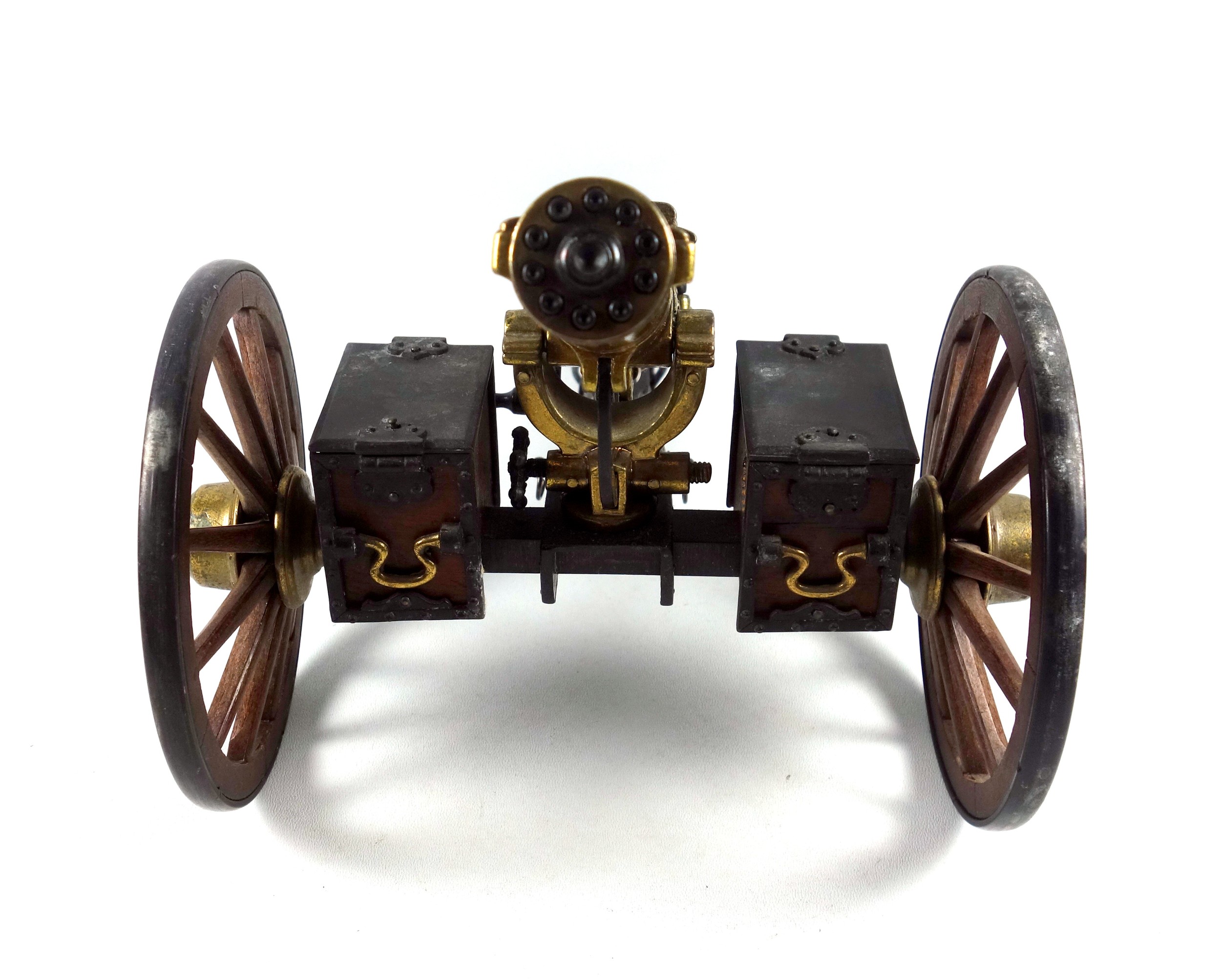 Desktop model of a Gatling field gun, the brass barrel with turning mechanism mimicking firing - Bild 5 aus 8