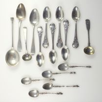 2 George III silver salt spoons, 2 teaspoons, set 6 Victorian teaspoons by H & H Lias, London