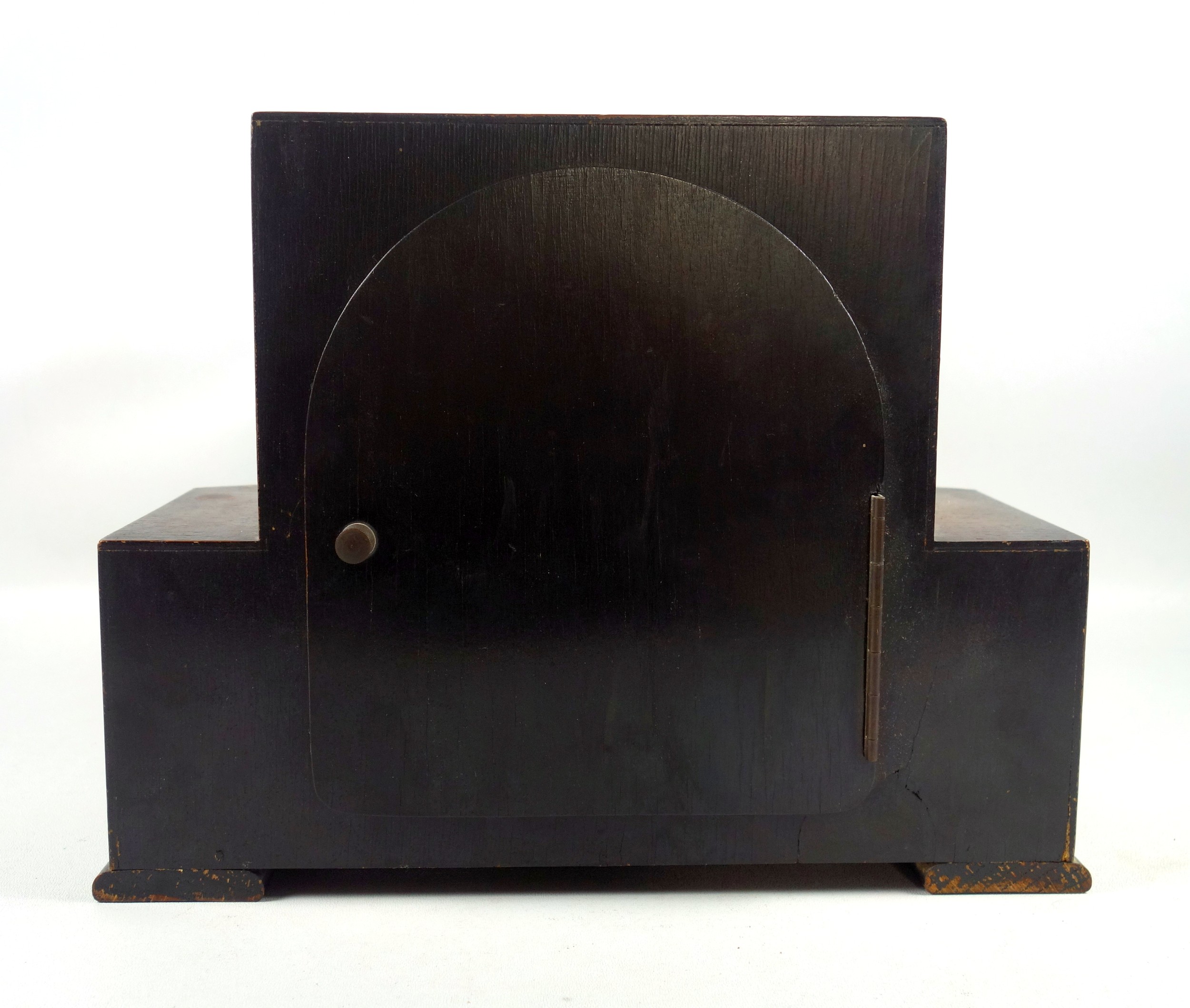 British Art deco period mantel clock with an 8 day movement, chime striking on straight gongs, in an - Image 3 of 6