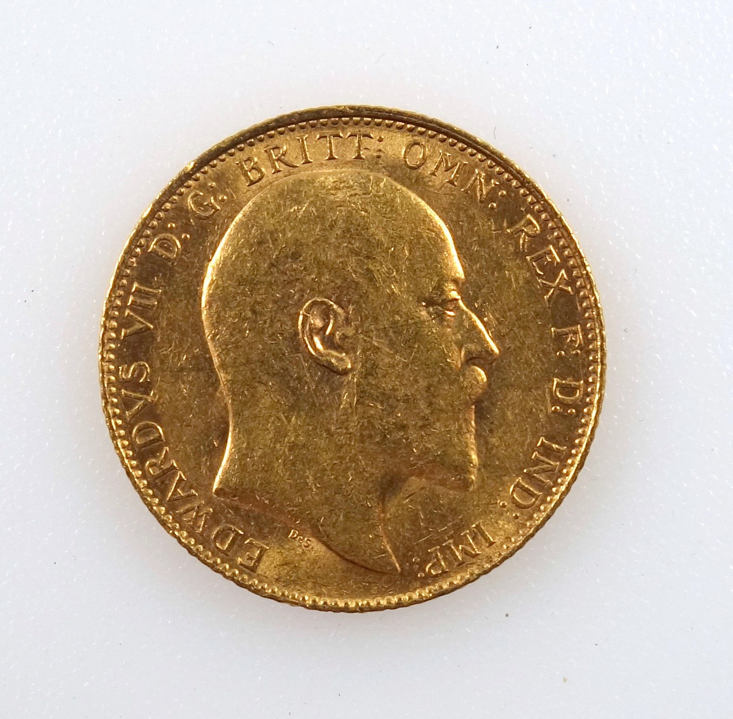 Edward VII gold sovereign, 1910, n ef, (edge defects and surface marks)