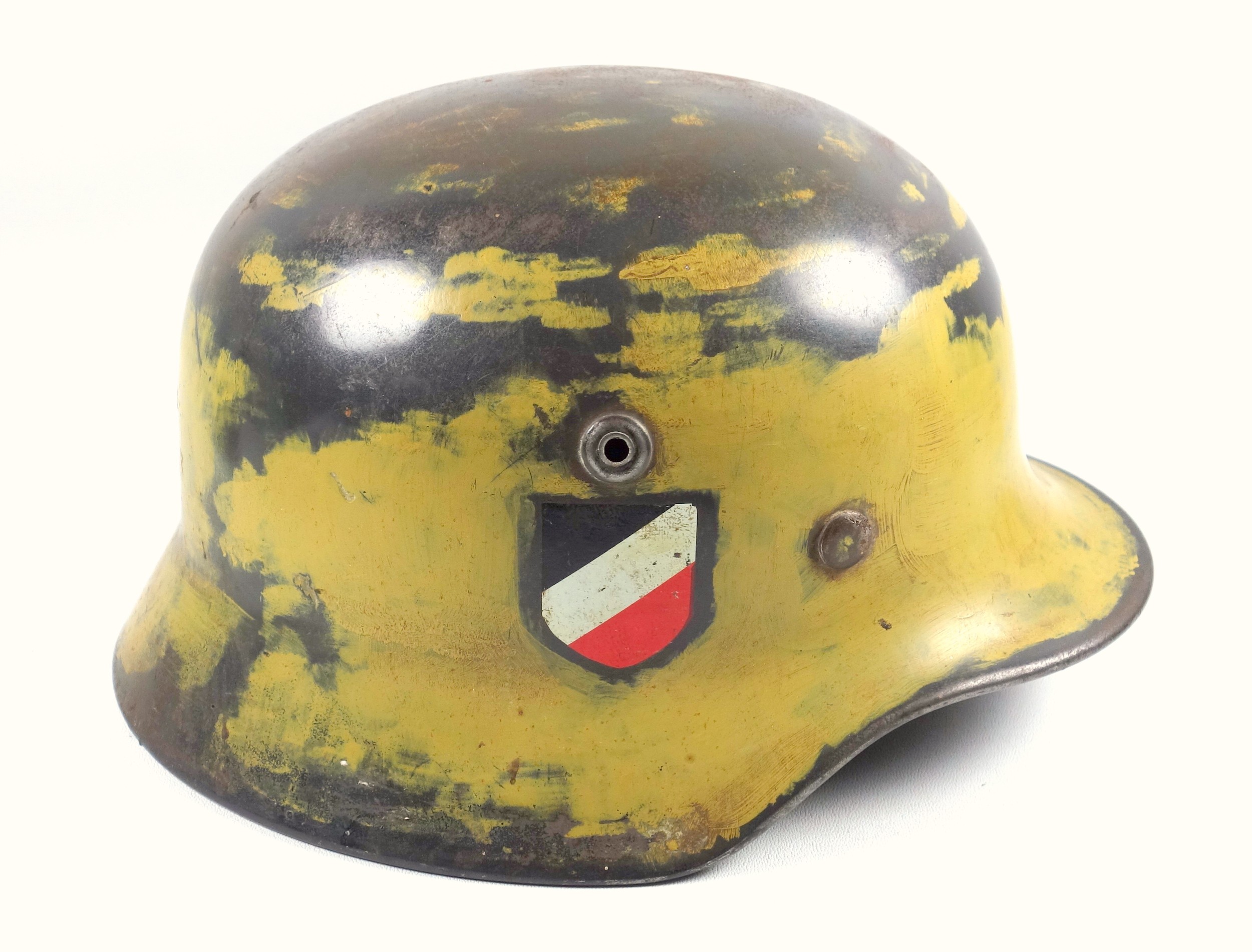 WW2 German Army ' Luftwaffe ' M35 pattern Stalhelm steel combat helmet. Two Luftwaffe decal emblems, - Image 3 of 10