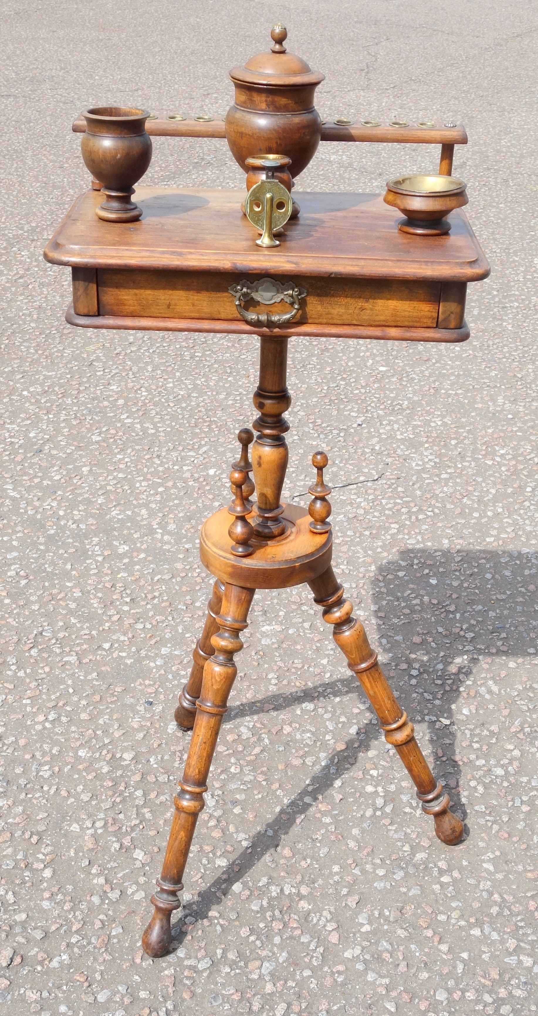 Rare late Victorian beech and birch smokers’ compendium with a pipe rack for 12 pipes, turned - Image 4 of 5