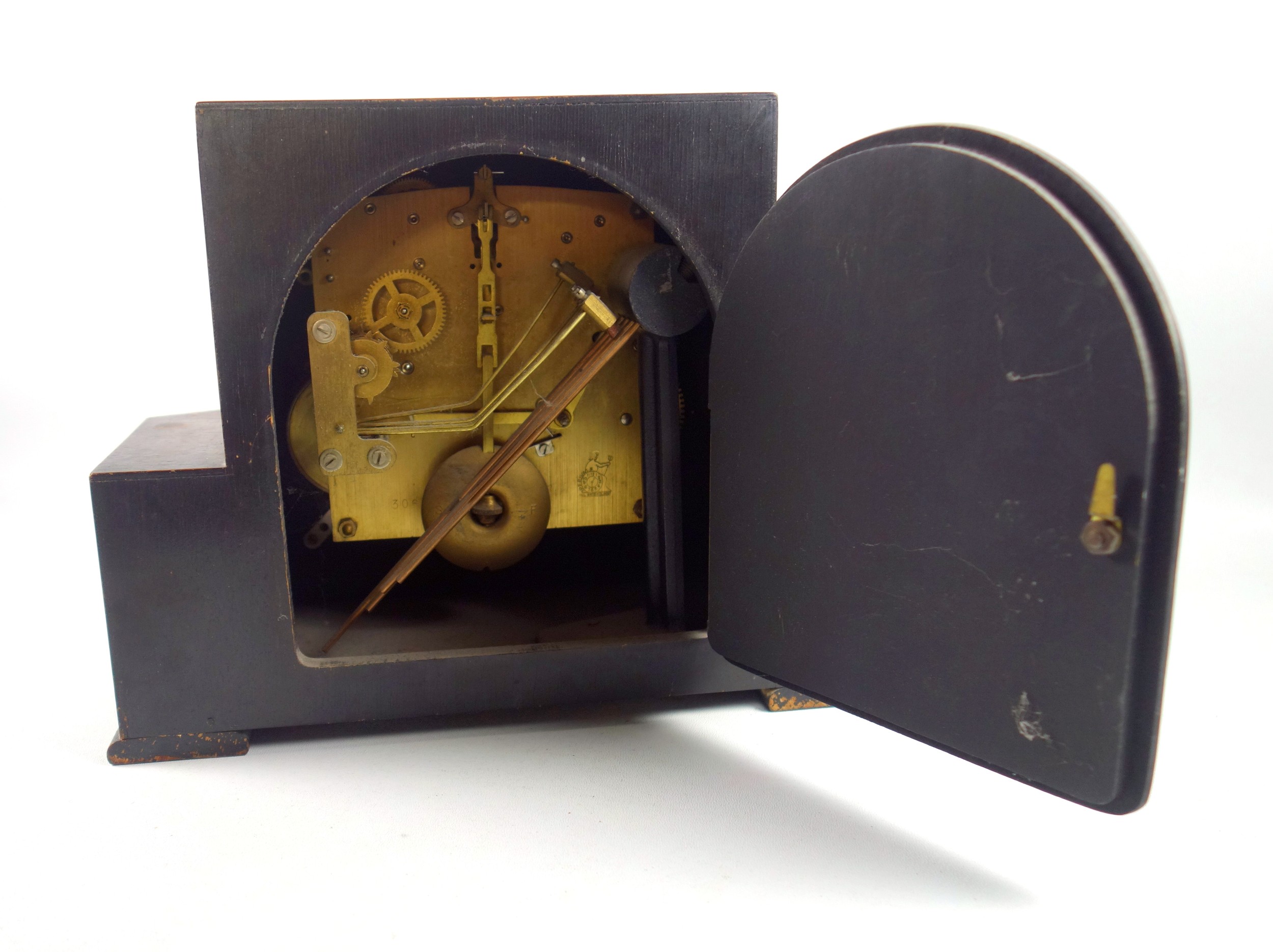 British Art deco period mantel clock with an 8 day movement, chime striking on straight gongs, in an - Image 4 of 6