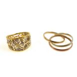 9ct gold Russian style wedding ring, size K1/2, by G C, London, 1990, 2.7grs, and a yellow and white