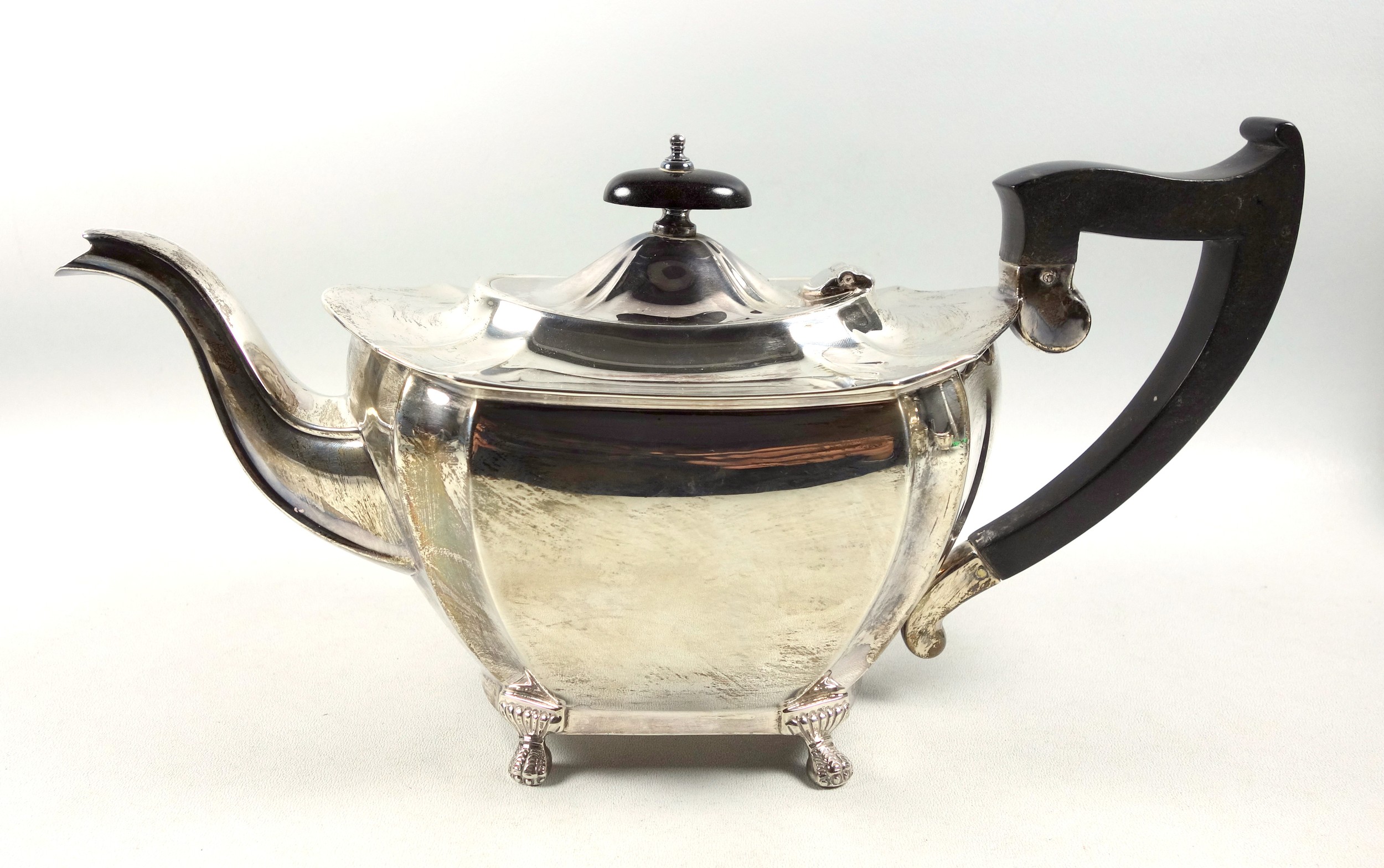 Late George V four piece tea set comprising teapot, hot water jug, H.23.5cm overall (marks - Image 2 of 12
