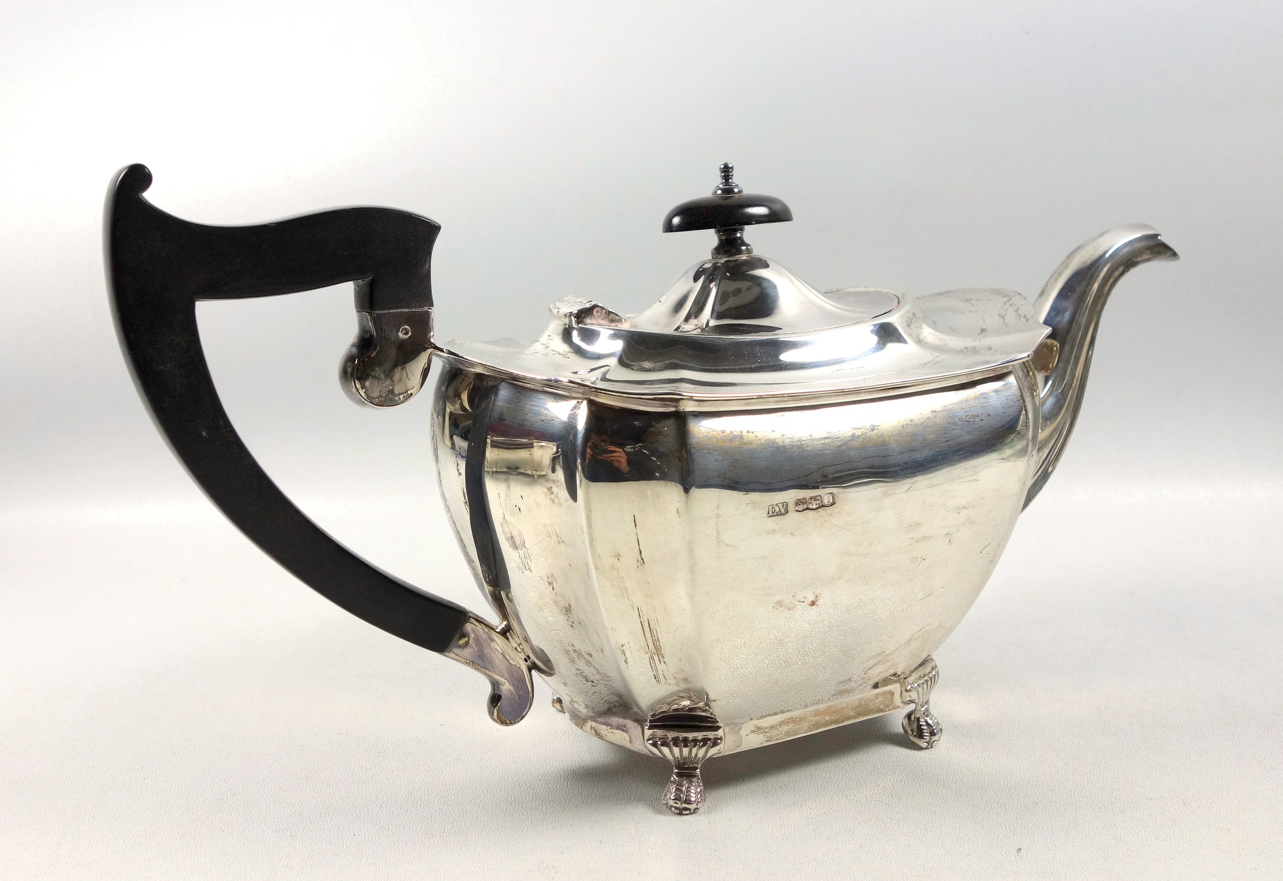 Late George V four piece tea set comprising teapot, hot water jug, H.23.5cm overall (marks - Image 3 of 12