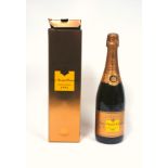 Bottle of Veuve Clicquot Rose Reserve Champagne, 1995, 75cl, boxed