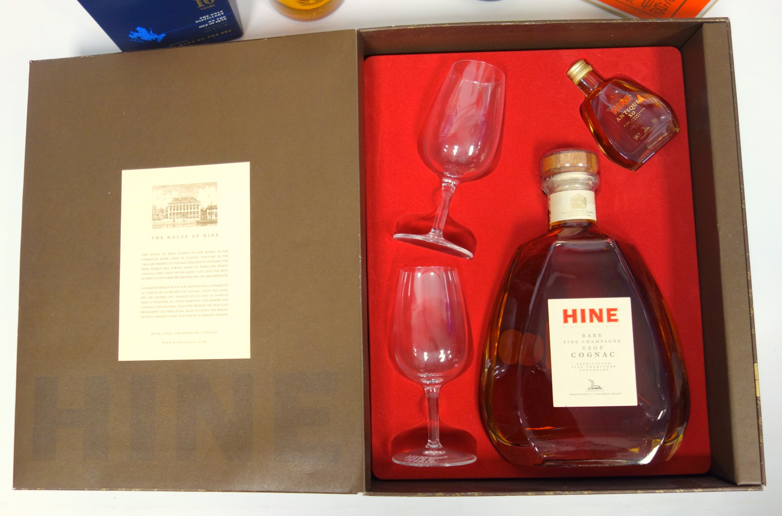 Bottle of Hine Rare Fine Champagne VSOP Cognac, 70cl, 40% vol., with 2 tasting glasses and an XO - Image 2 of 2