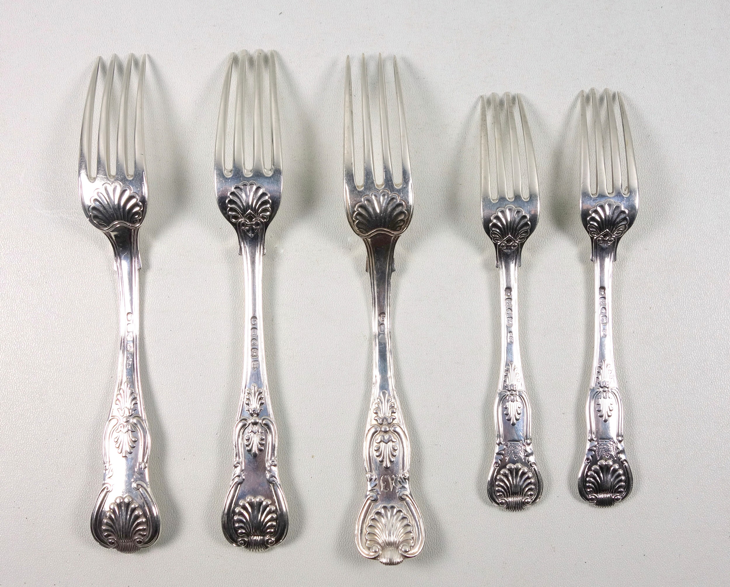 3 George IV silver King's pattern table forks, various marks; 2 William IV King's Pattern dessert - Image 3 of 8