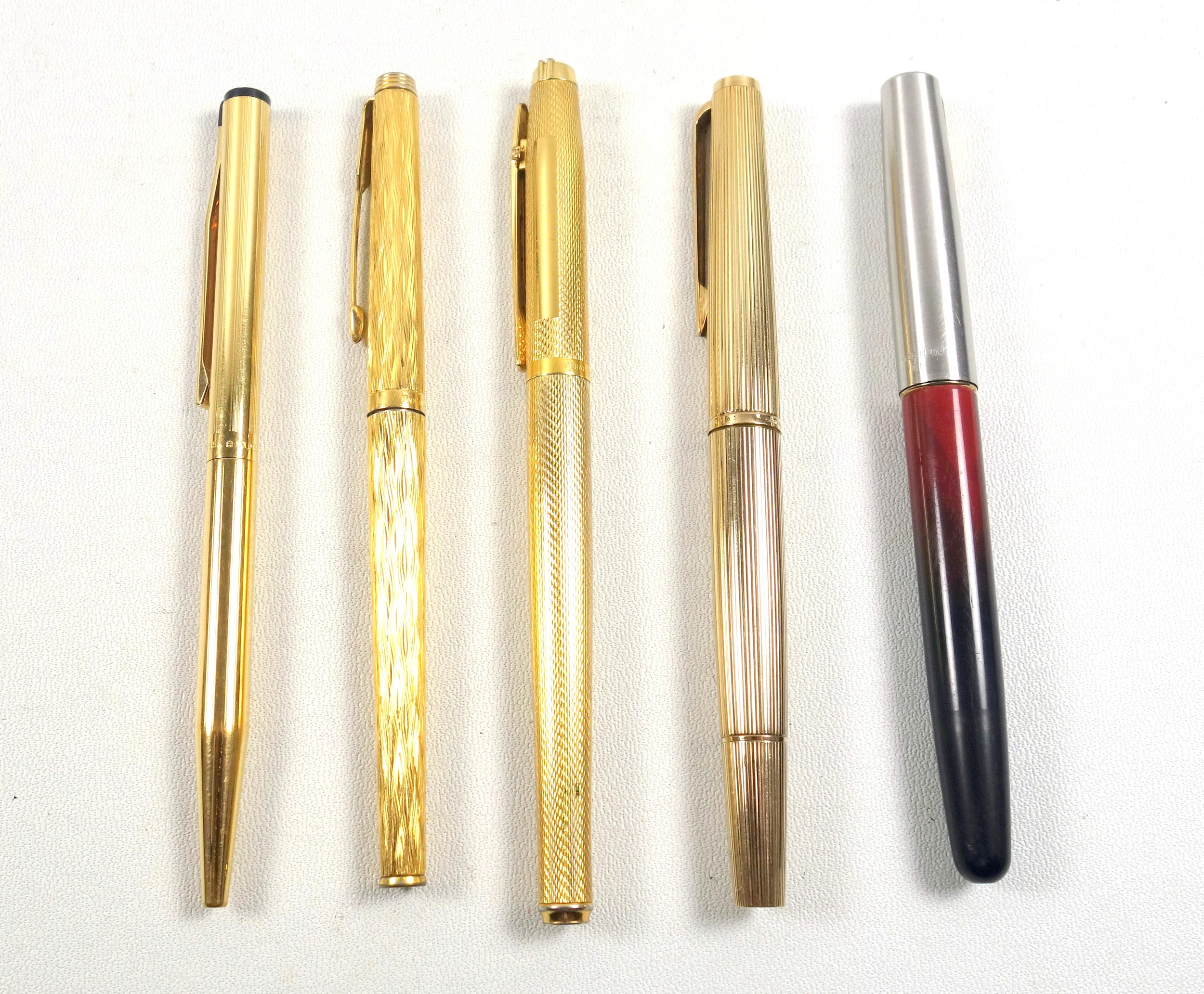 Montblanc gilt metal fountain pen with an 18ct gold nib, (a/f); Sheaffer rolled gold biro, Parker - Bild 3 aus 5