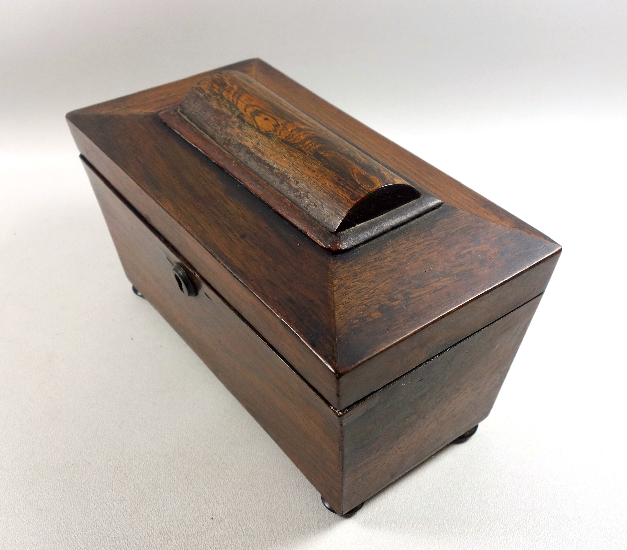 William IV rosewood sarcophagus shaped tea caddy with 2 covered compartments, W.25.3cm; pair of - Image 3 of 10