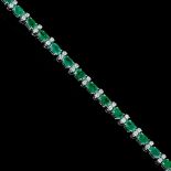 Farbfeines Smaragd-Brillant-Armband.