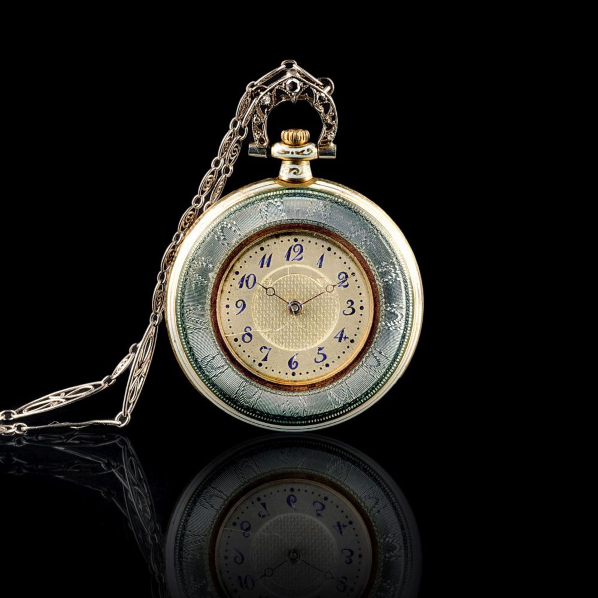 Longines. Art Nouveau Damen-Anhängeruhr mit Transluzid-Emaille und Diamanten.