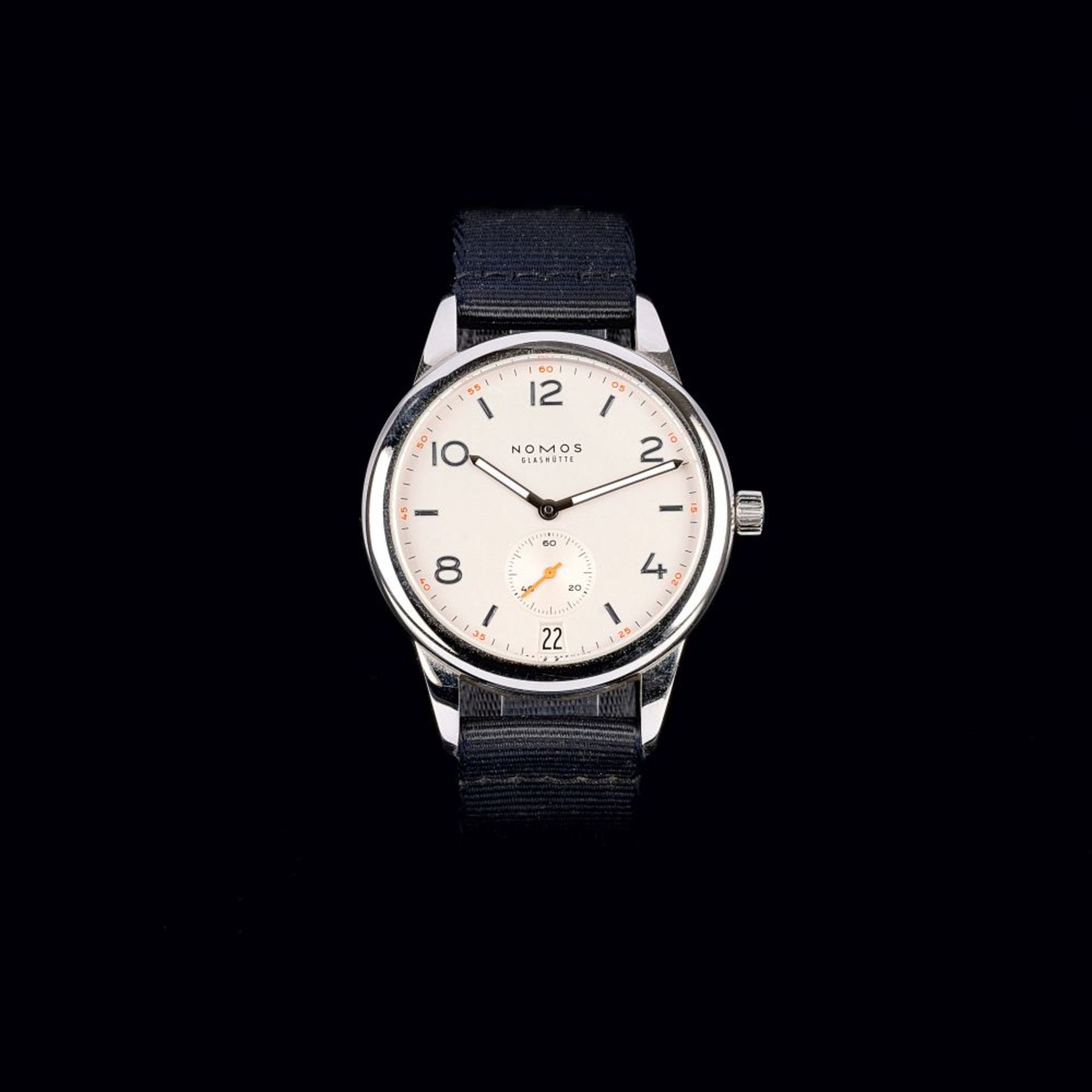 Nomos Glashütte est. 1990. A Gentlemen's Wristwatch 'Club Automat'.
