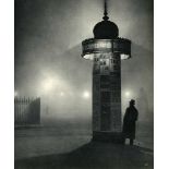 BRASSAI [gyula halasz] - Une colonne Morris dans le brouillard - Original vintage photogravure