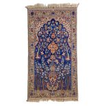 AN ISFAHAN PRAYER RUG