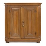 AN OAK CUPBOARD, 19TH CENTURY