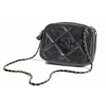 A VINTAGE CHANEL DIAMOND CROSSBODY BAG