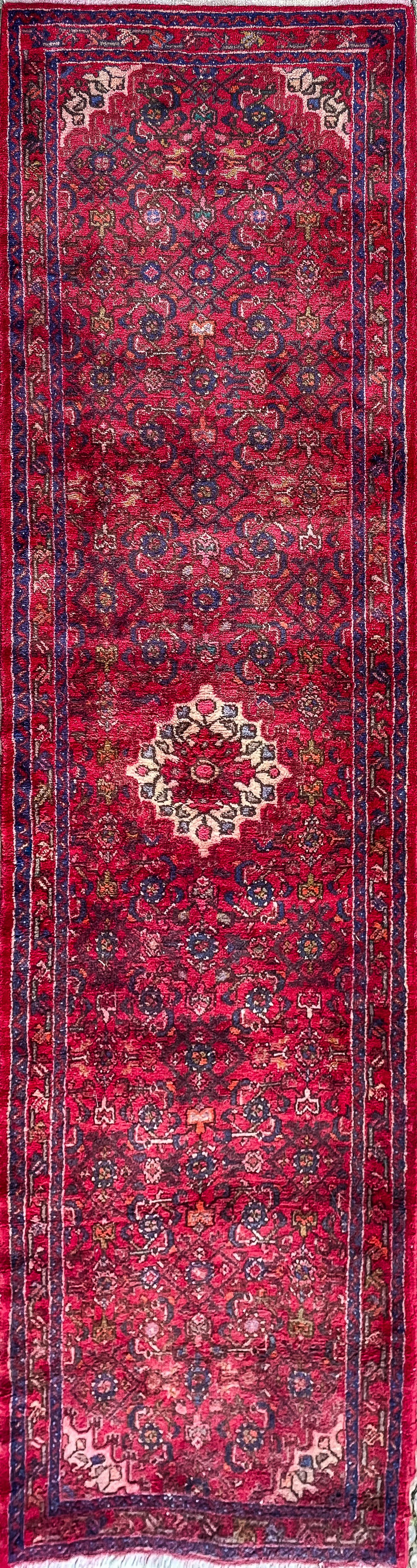 A HAMADAN, IRAN, MODERN, 292 by 87cm