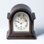 A MAHOGANY MANTEL CLOCK