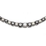 A DIAMOND SINGLE-LINE NECKLACE