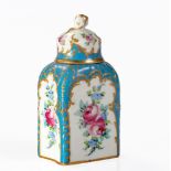 A SMALL SEVRES PORCELAIN JAR AND COVER, EARLY 20TH CENTURY