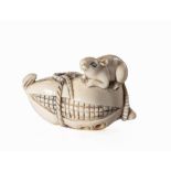 A JAPANESE IVORY "RAT AND CORN" NETSUKE, MEIJI PERIOD, 1868 - 1912