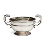 A GEORGE V SILVER ROSEBOWL, WILLIAM COMYNS, LONDON, 1910