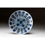 A CHINESE BLUE AND WHITE 'ASTER' DISH, QING DYNASTY, 19TH CENTURY