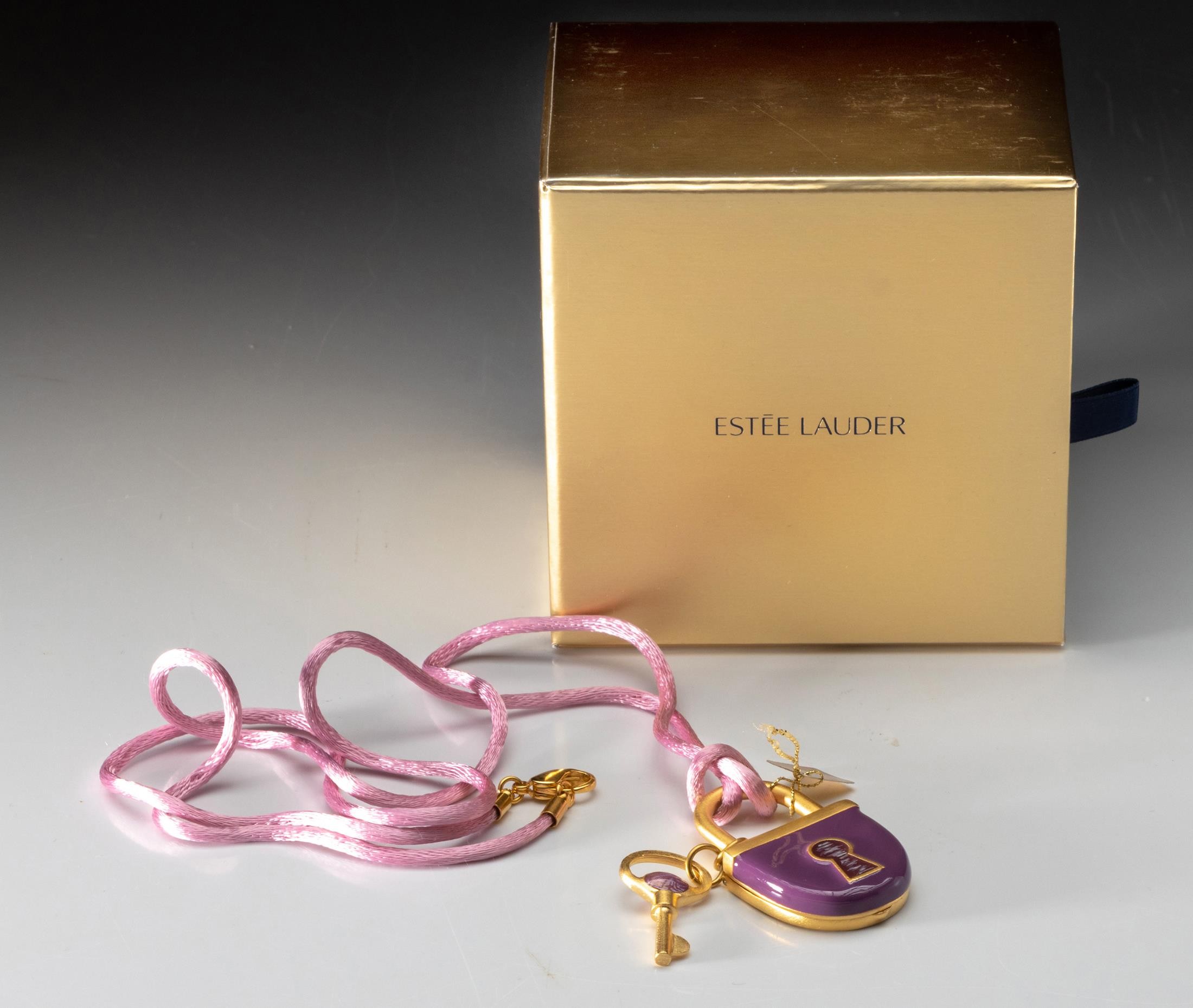 AN ESTEE LAUDER SOLID PERFUME COMPACT, GOOD FORTUNE SUCCESS, 2011 - Image 2 of 2