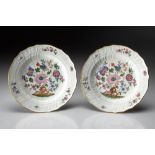 A PAIR OF MEISSEN 'INDIANISCHE BLUMEN' FLUTED CABINET PLATES, EARLY 20TH CENTURY