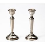 A PAIR OF ELIZABETH 11 SILVER CANDLESTICKS, COLLINS AND COOK, BIRMINGHAM, 1967