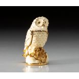 AN ESTEE LAUDER SOLID PERFUME COMPACT, GLISTENING OWL, 2005