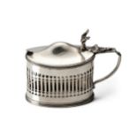 A GEORGE V SILVER MUSTARD POT, STOKES AND IRELAND LTD, CHESTER, 1911