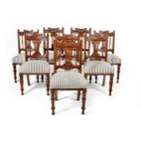 A SET OF EIGHT MAHOGANY DININGROOM CHAIRS, LATE 19TH/EARLY 20TH CENTURY