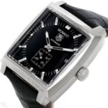 A GENTLEMAN'S TAG HEUER MONACO CHRONOGRAPH WRISTWATCH