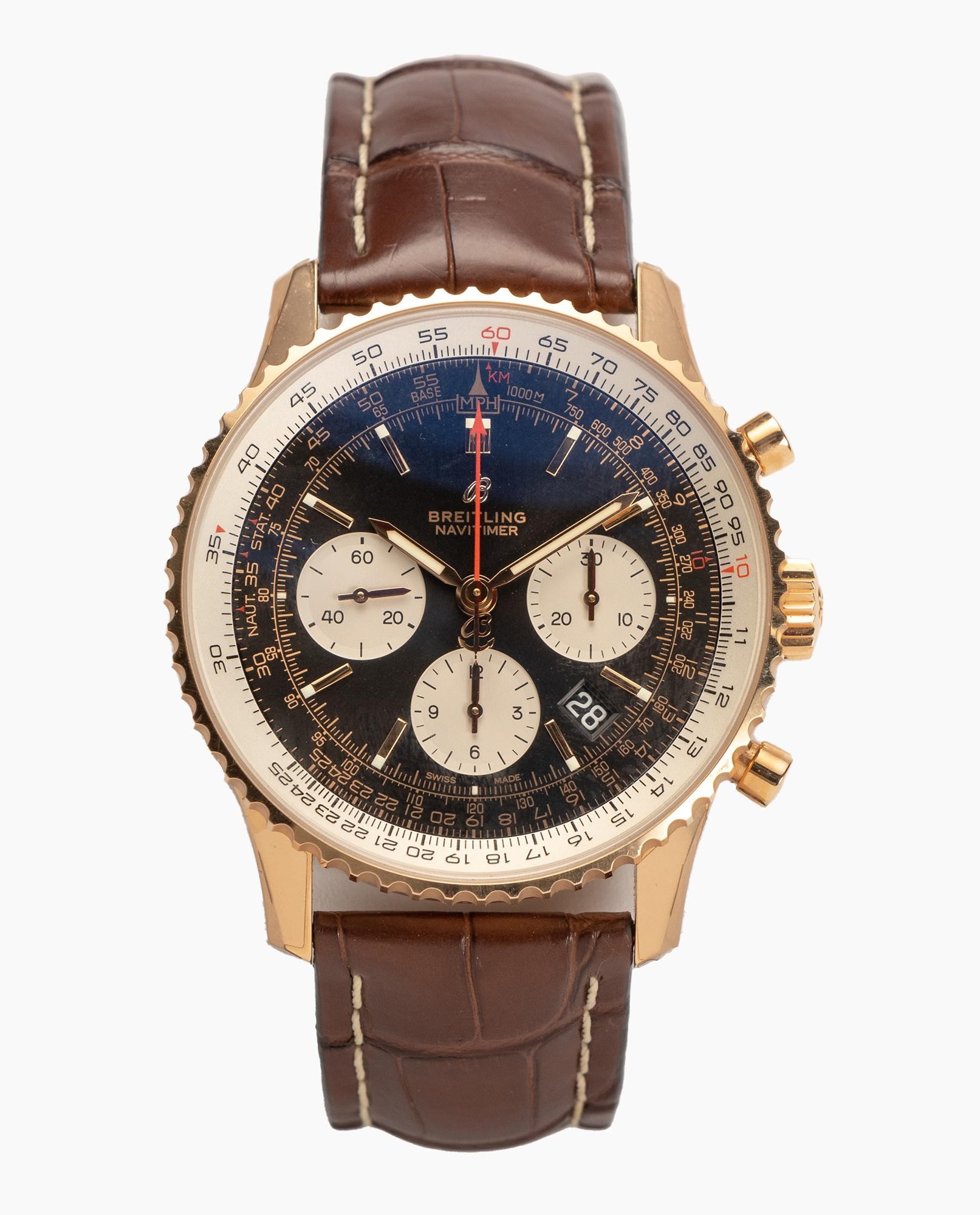 A GOLD WRISTWATCH, BREITLING NAVITIMER