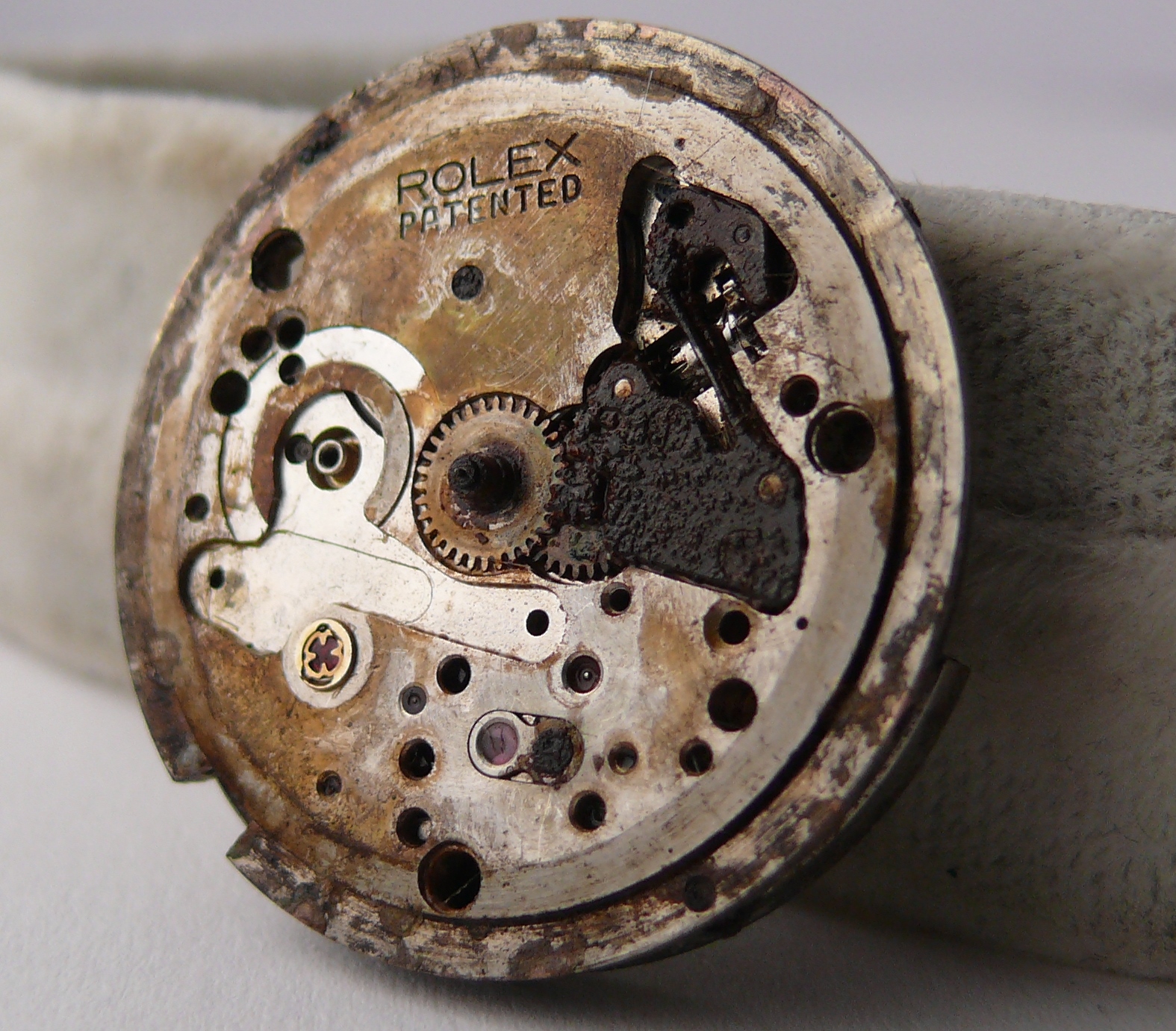 1950s Vintage Rolex Submariner 6538 Automatic Movement Caliber 1030 for Parts or projects Please - Image 6 of 6