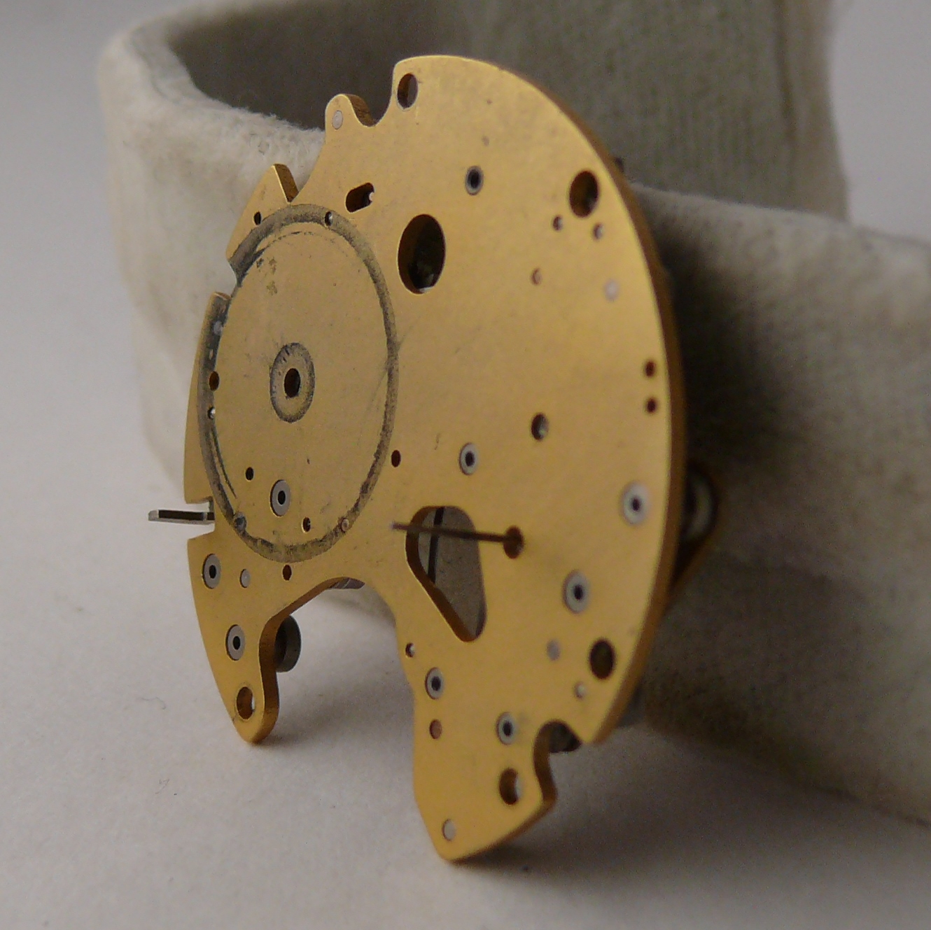 Incomplete Vintage Breitling calibre 12 Movement for Parts projects or restorations. - Image 3 of 3