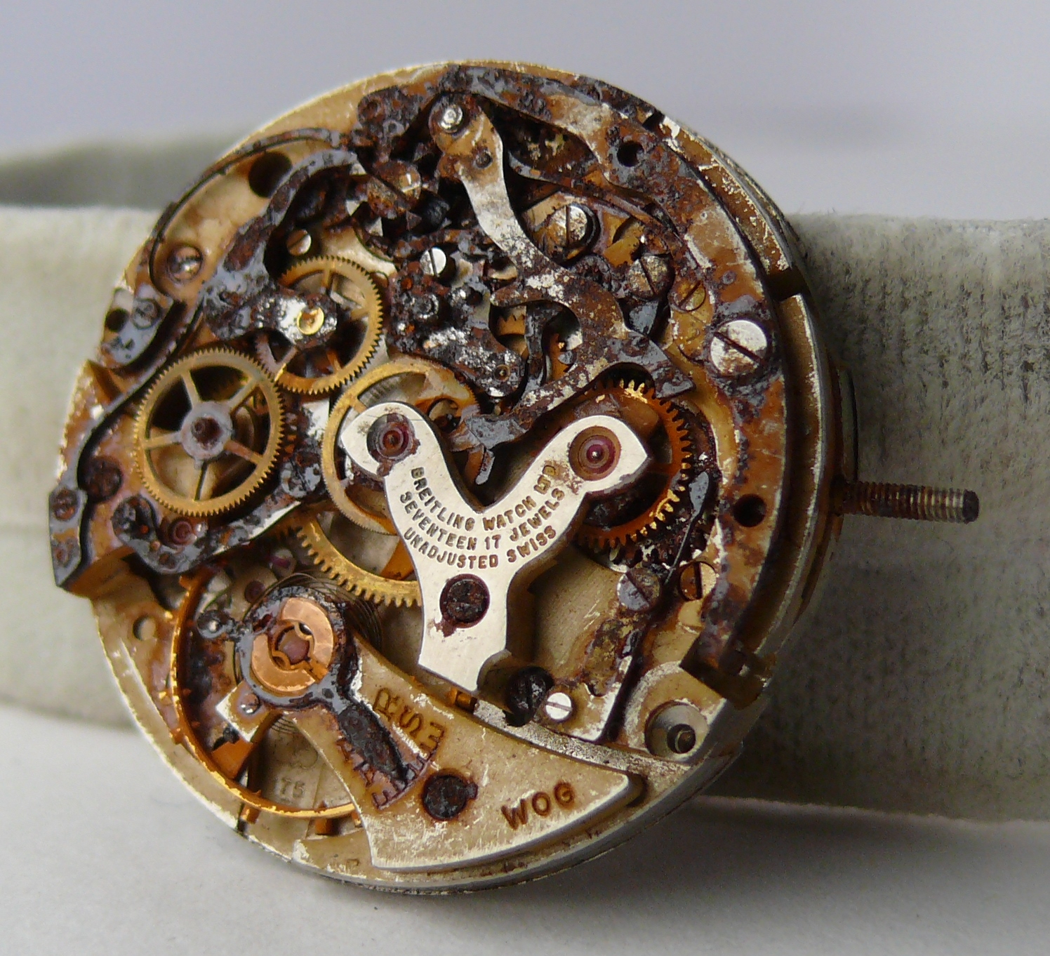 Vintage Breitling Chronograph Venus 175 Movement. Please note this movement has had severe water - Image 3 of 4
