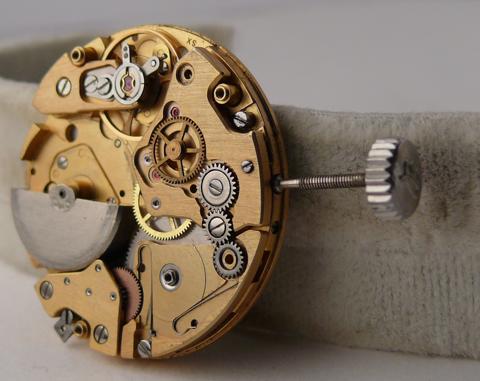Incomplete Vintage Breitling calibre 12 Movement for Parts projects or restorations