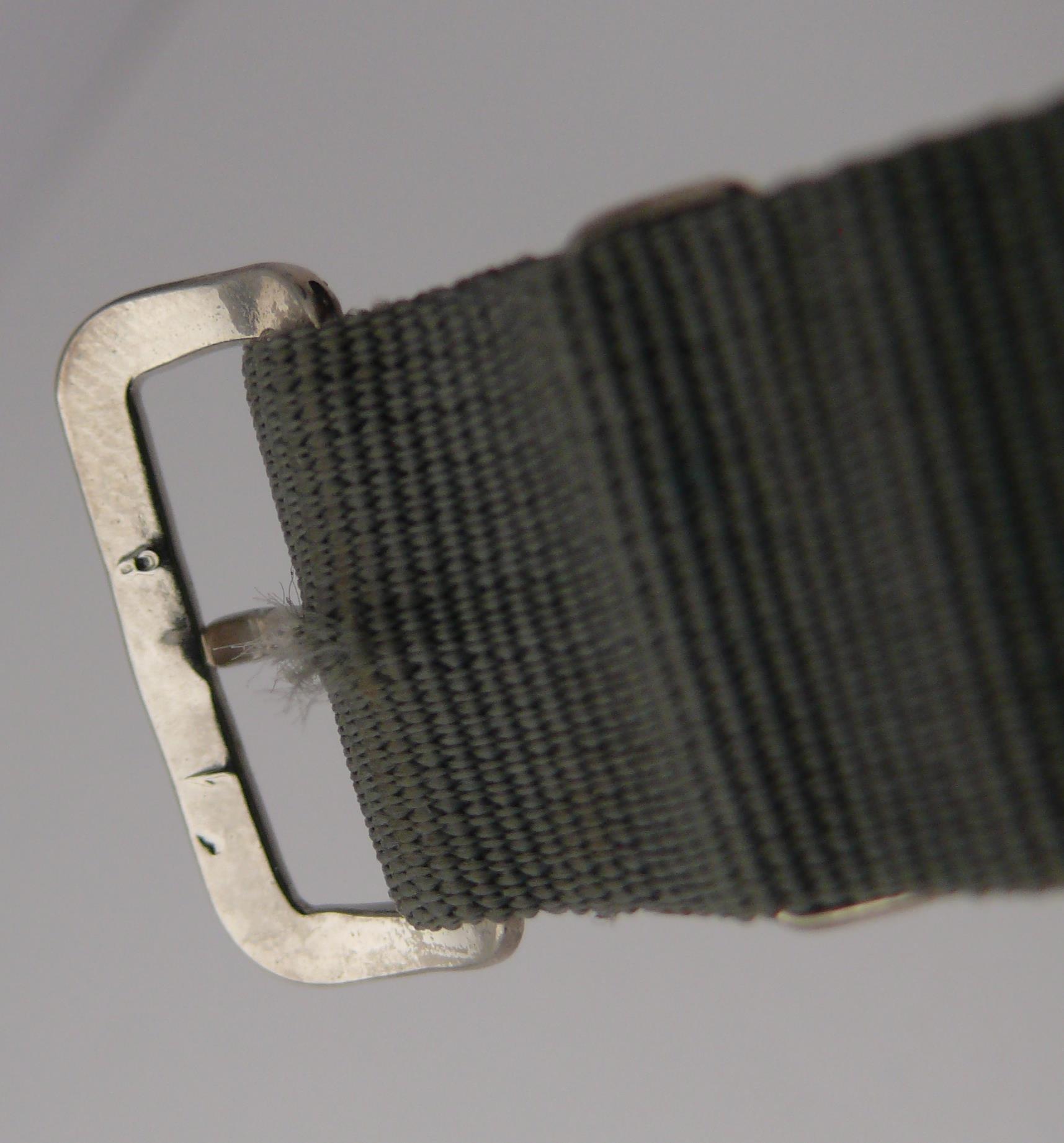 Vintage British Military MOD Admiralty Grey NATO Strap that measures 18mm in width. This can be used - Image 3 of 5