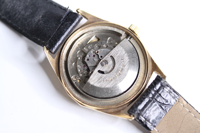 VINTAGE MUDU AUTOMATIC, gilt dial, baton and Arabic numerals, gold plated case, screw down case - Image 3 of 3