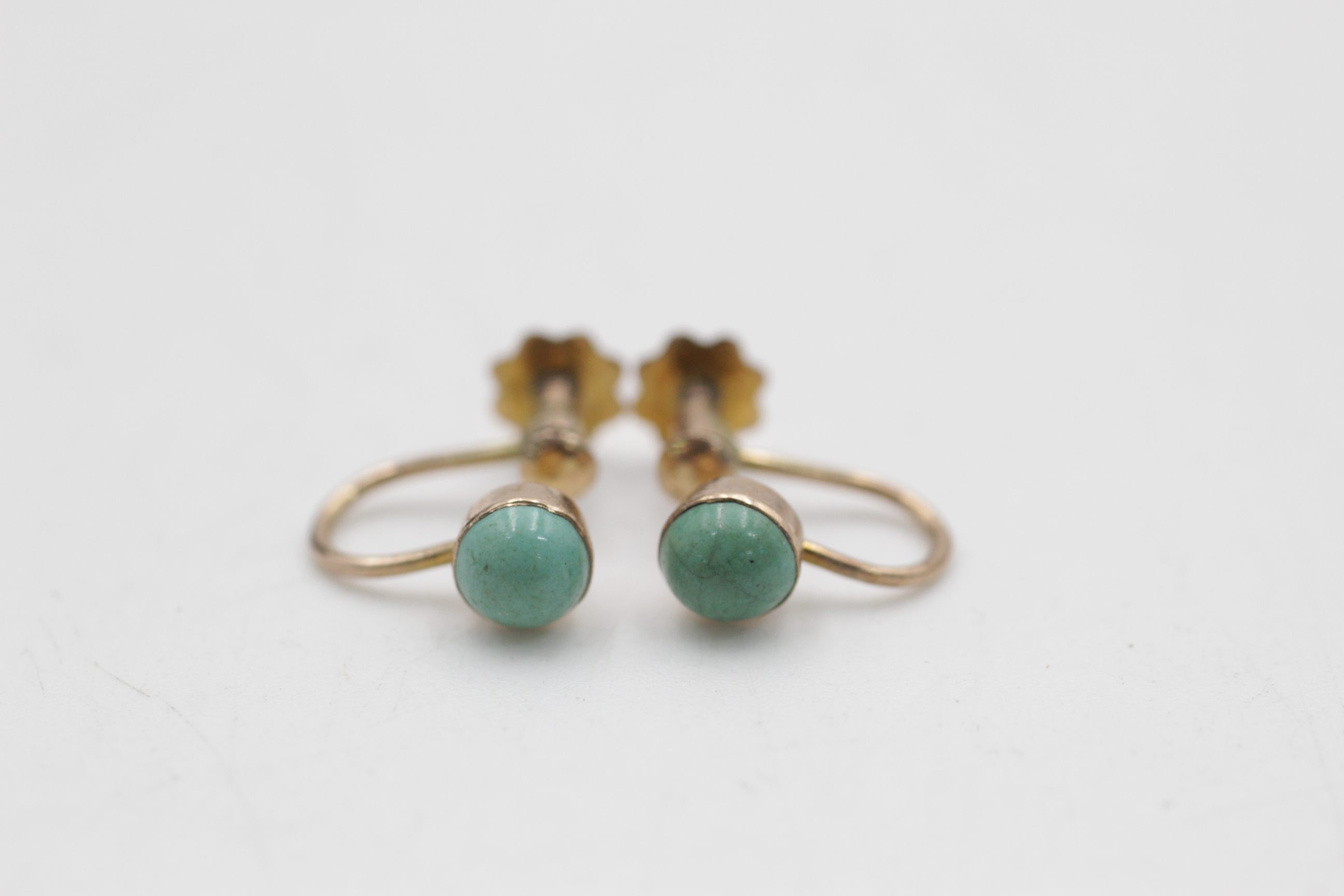 9ct gold vintage turquoise screw-back earrings (0.9g) - Image 2 of 4
